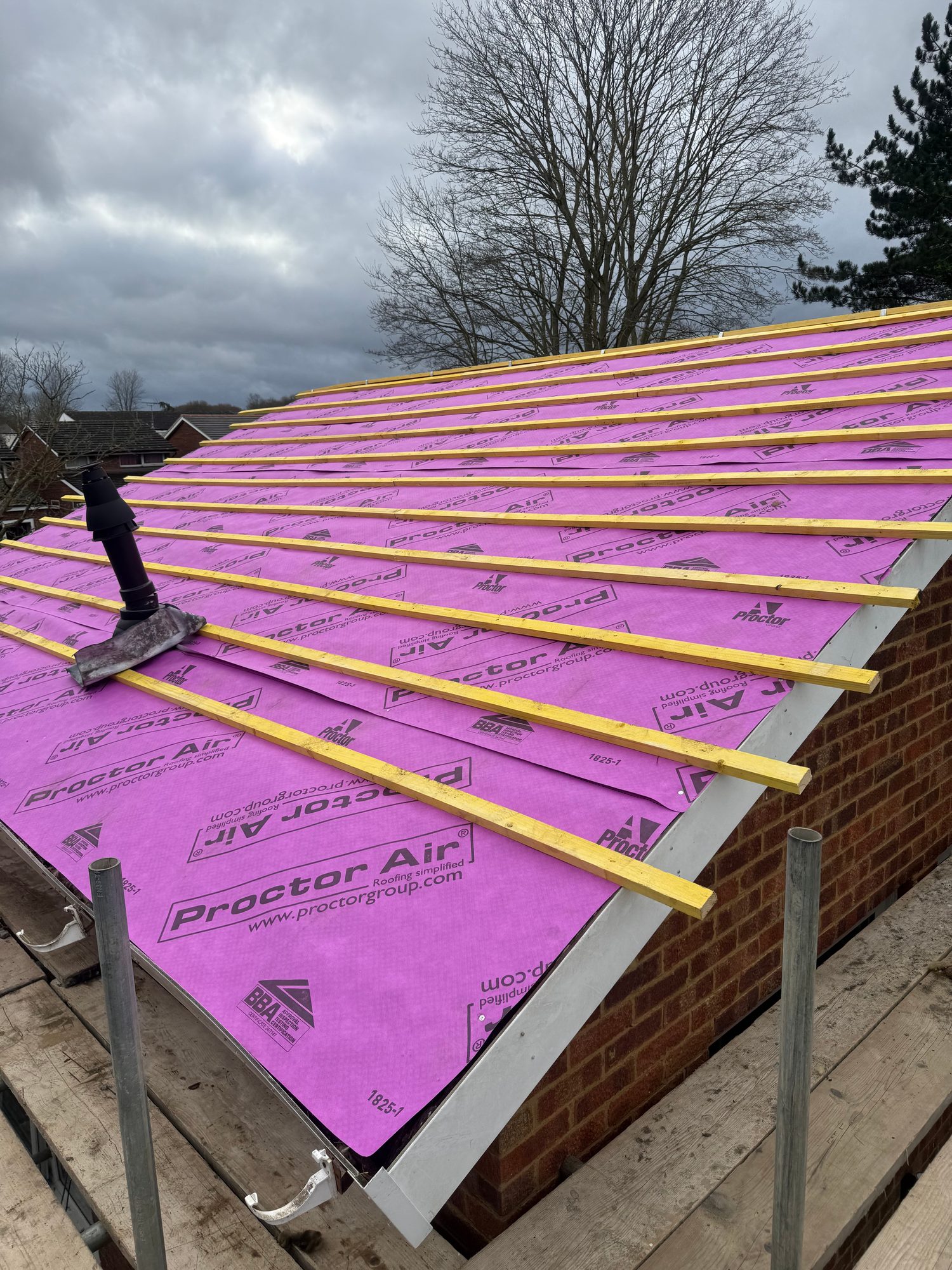 Roof underlay and timber battens installed